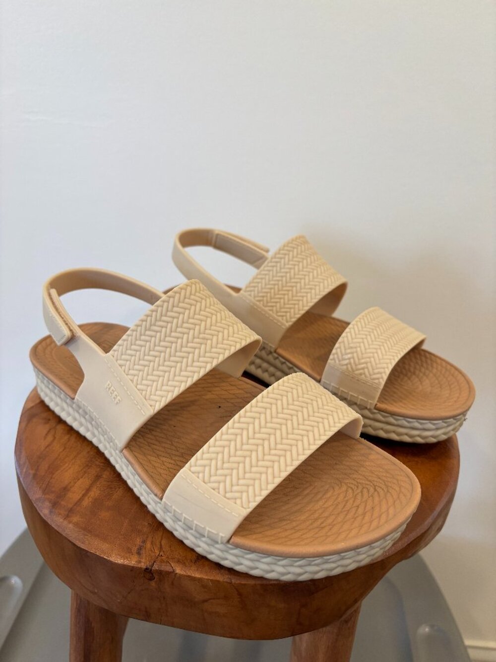 REEF Water Vista Sandals Vintage Oasis - 9, Ivory/Tan